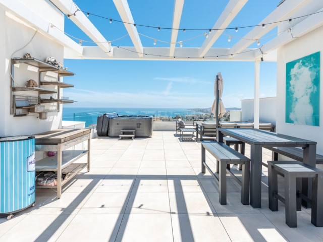 Penthouse avec 3 Chambres  à Fuengirola