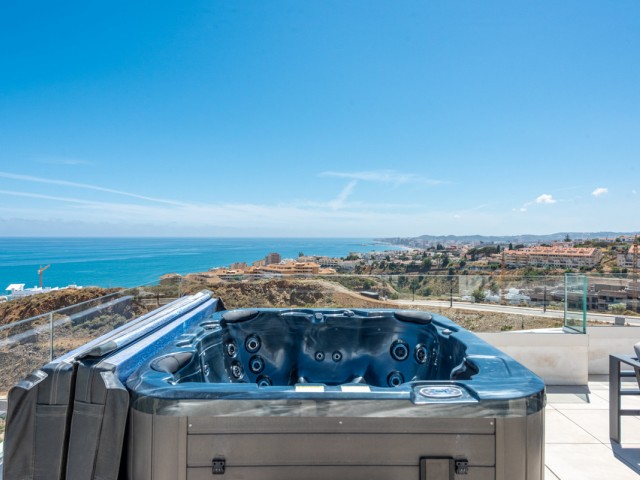 Penthouse avec 3 Chambres  à Fuengirola