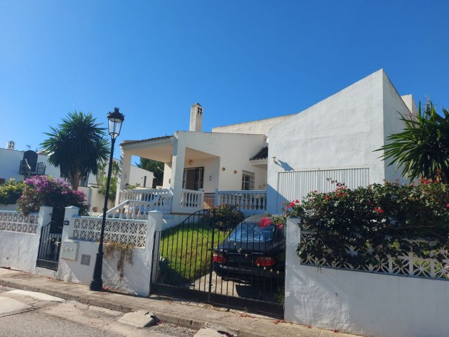 3 Schlafzimmer Villa in La Duquesa
