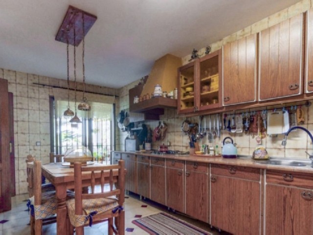 4 Bedrooms Villa in Sierrezuela