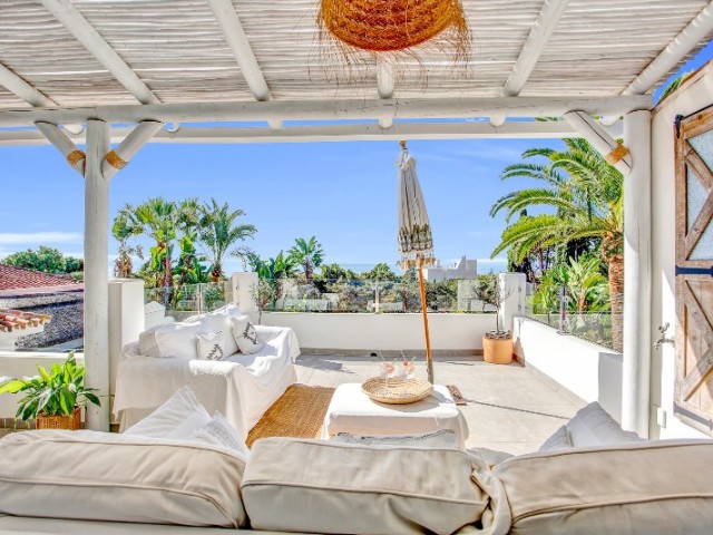 6 Bedrooms Villa in Marbesa