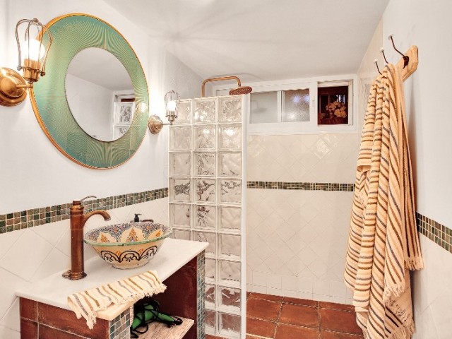 6 Bedrooms Villa in Marbesa