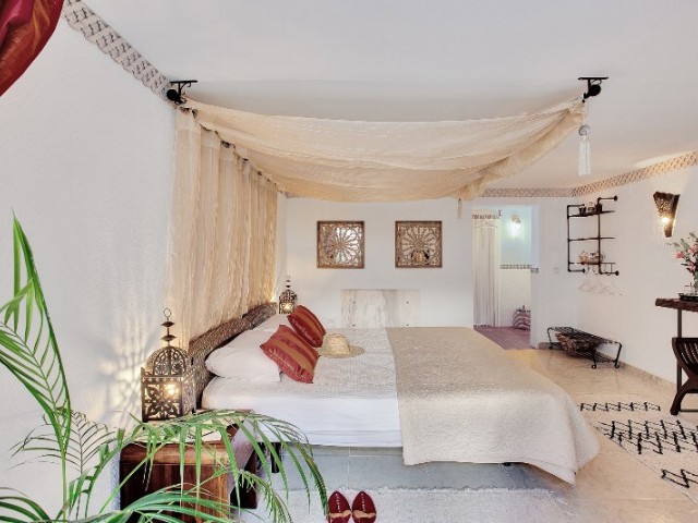 6 Soveroms Villa i Marbesa