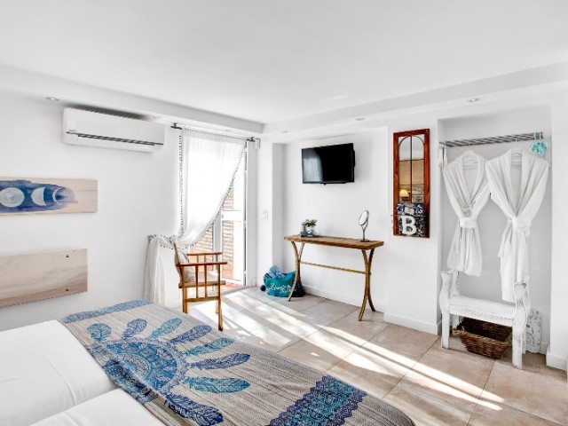6 Soveroms Villa i Marbesa