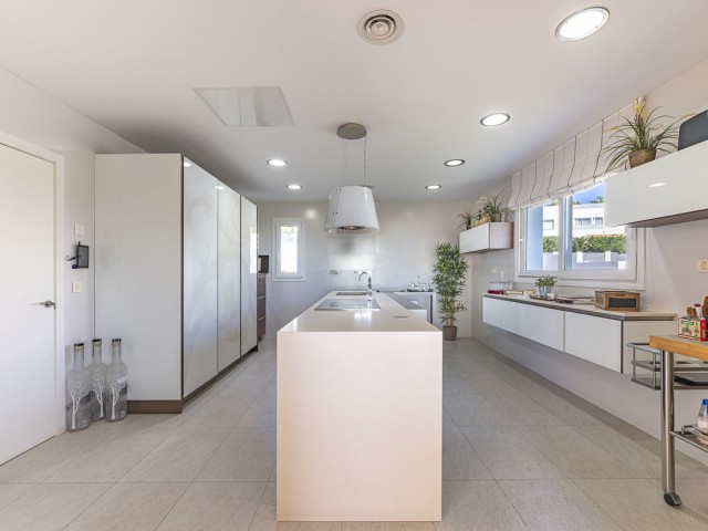 Villa avec 5 Chambres  à El Rosario