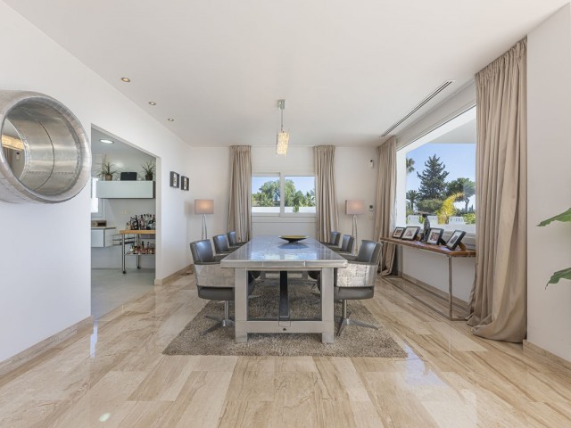 5 Slaapkamer Villa in El Rosario