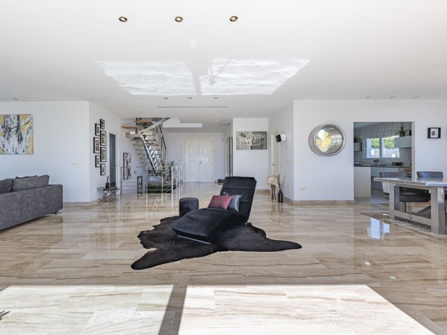 5 Slaapkamer Villa in El Rosario