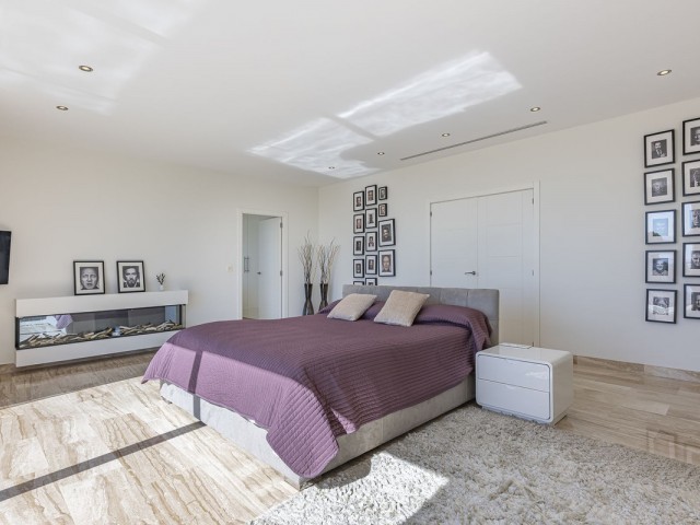 5 Slaapkamer Villa in El Rosario