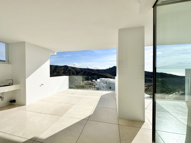 2 Bedrooms Apartment in Ojén