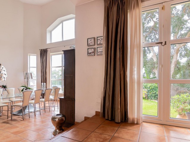 Villa con 6 Dormitorios  en Sotogrande