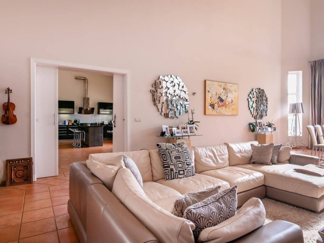 6 Bedrooms Villa in Sotogrande