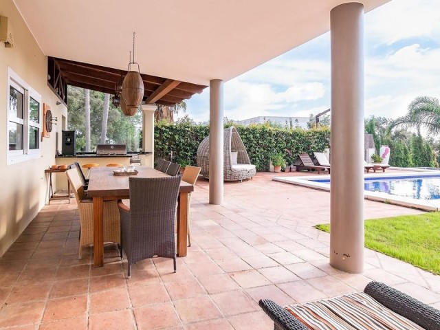 6 Bedrooms Villa in Sotogrande