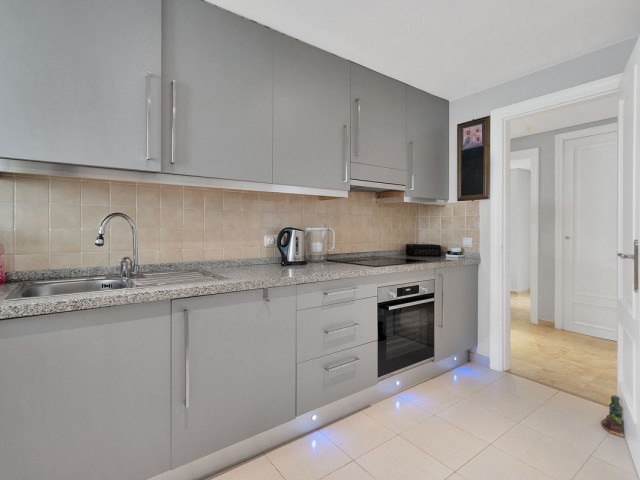 Apartment, La Quinta, R4867699