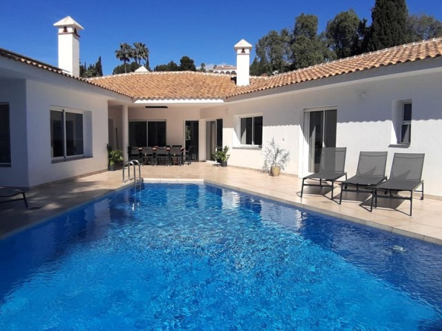 5 Soveroms Villa i Sierrezuela