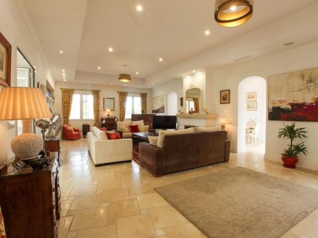 7 Soveroms Villa i Sotogrande