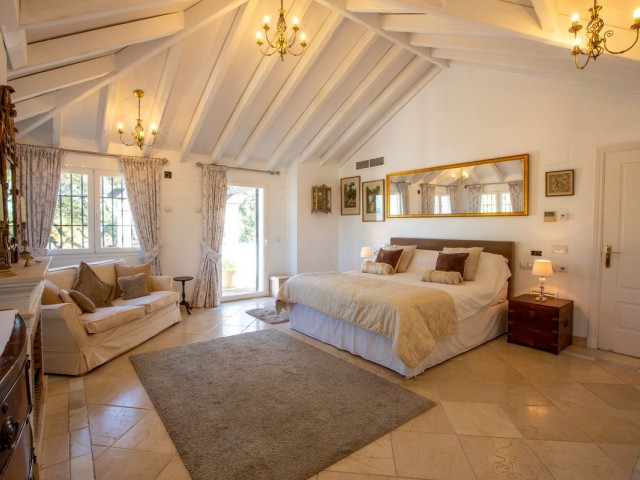 7 Soveroms Villa i Sotogrande