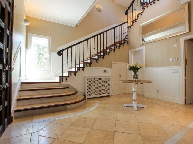 7 Soveroms Villa i Sotogrande