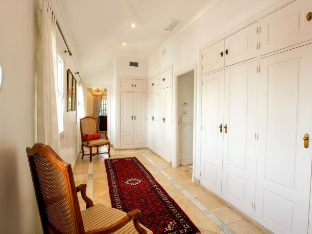 7 Soveroms Villa i Sotogrande