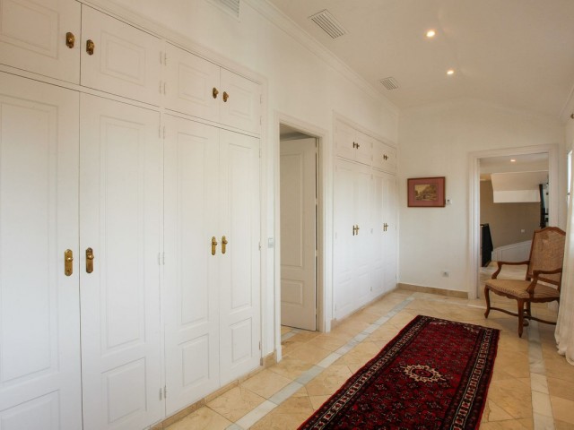 7 Soveroms Villa i Sotogrande