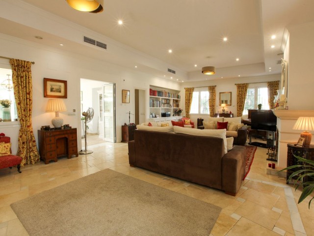 7 Bedrooms Villa in Sotogrande