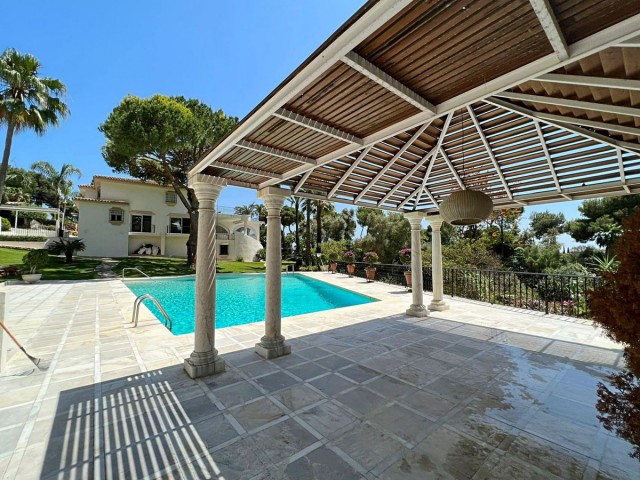 6 Slaapkamer Villa in Río Real