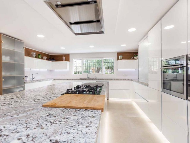 Villa avec 6 Chambres  à Río Real