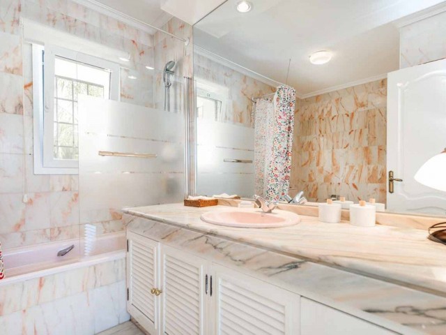 Villa avec 6 Chambres  à Río Real