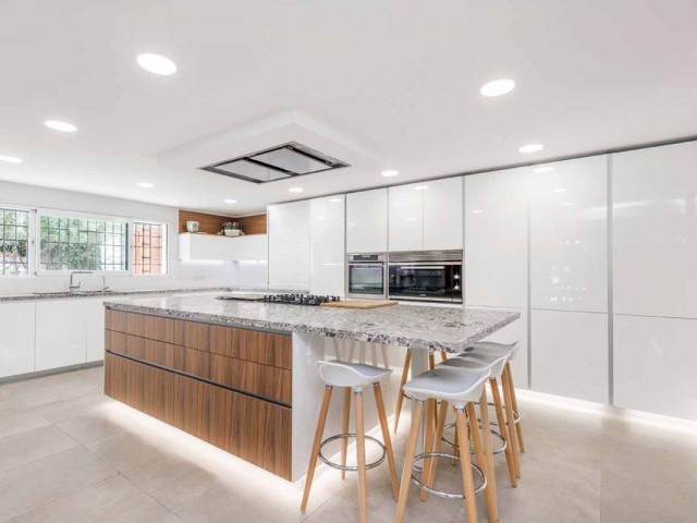 6 Bedrooms Villa in Río Real