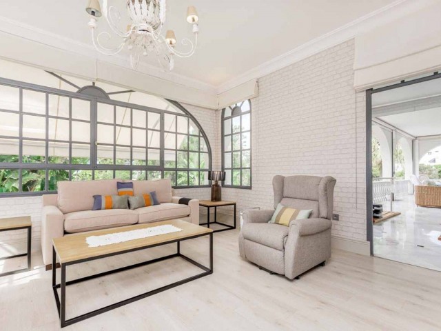 6 Bedrooms Villa in Río Real