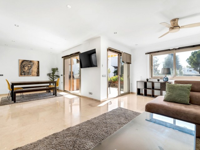 Villa, Nueva Andalucia, R4875049