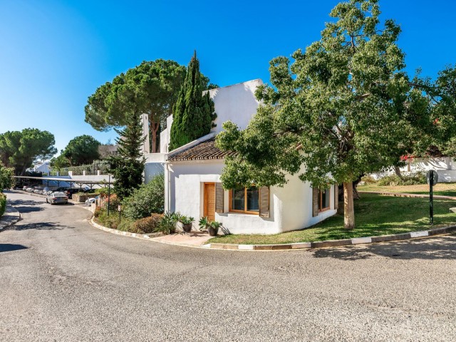 Villa, Nueva Andalucia, R4875049