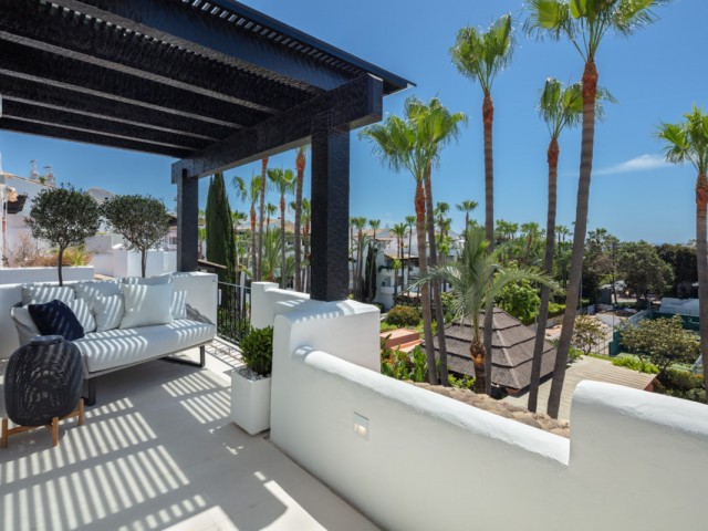 Penthouse, The Golden Mile, R4351138