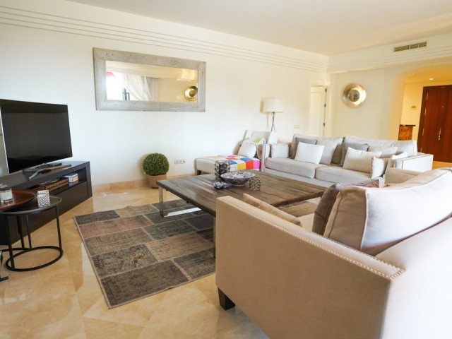 Penthouse avec 3 Chambres  à Puerto Banús