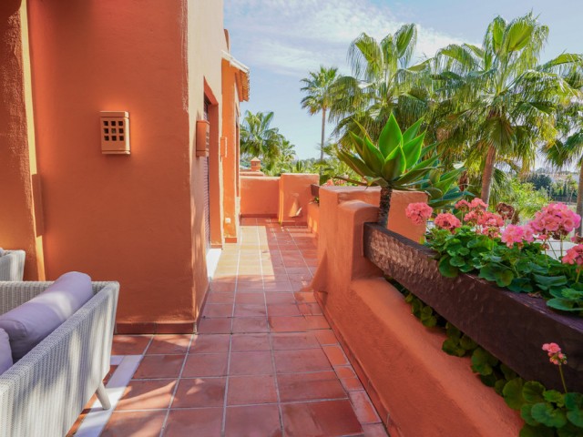 Penthouse avec 3 Chambres  à Puerto Banús