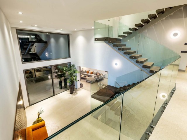 Villa avec 6 Chambres  à La Zagaleta