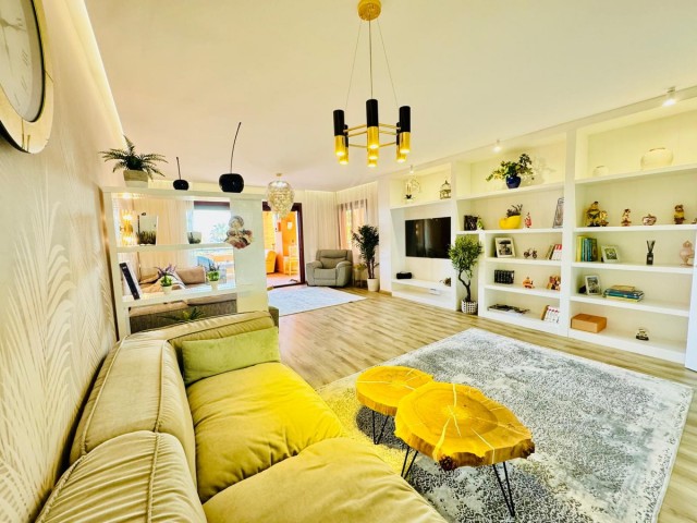 3 Schlafzimmer Apartment in Bahía de Marbella