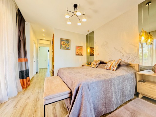 3 Schlafzimmer Apartment in Bahía de Marbella