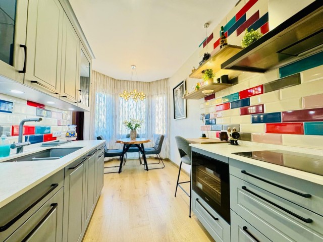 3 Schlafzimmer Apartment in Bahía de Marbella
