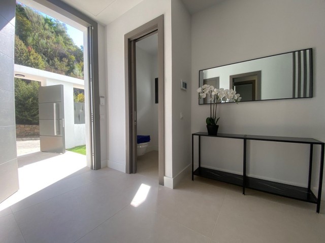 6 Bedrooms Villa in Monte Halcones