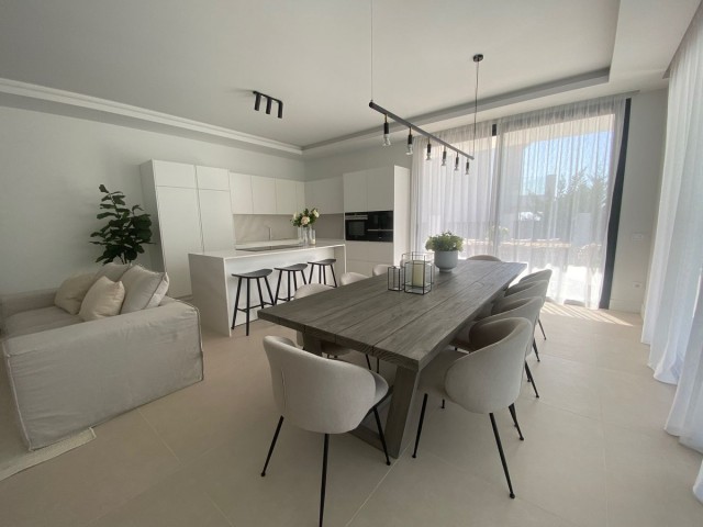 6 Bedrooms Villa in Monte Halcones