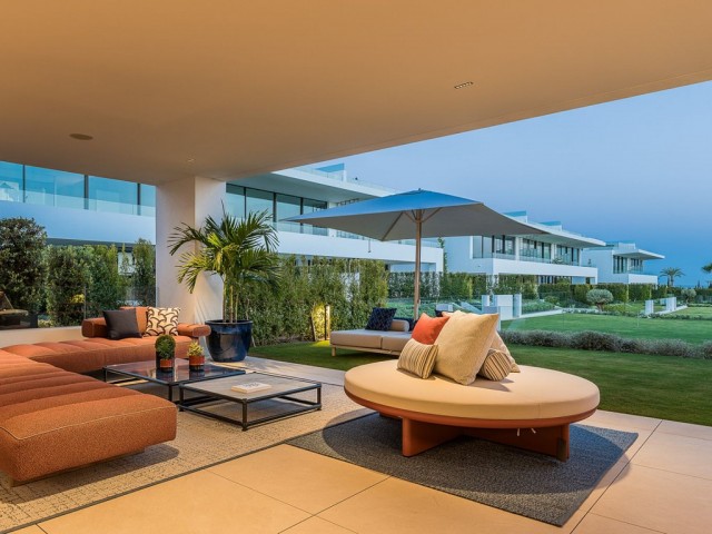 4 Bedrooms Villa in The Golden Mile