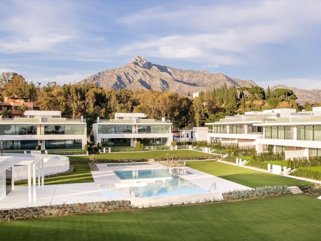 4 Bedrooms Villa in The Golden Mile