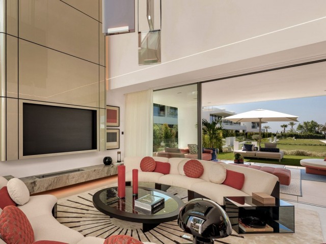 4 Bedrooms Villa in The Golden Mile
