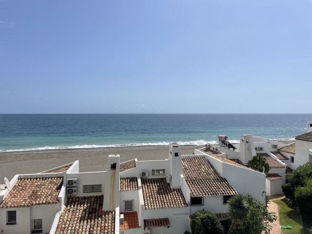Apartamento, Estepona, R4846219