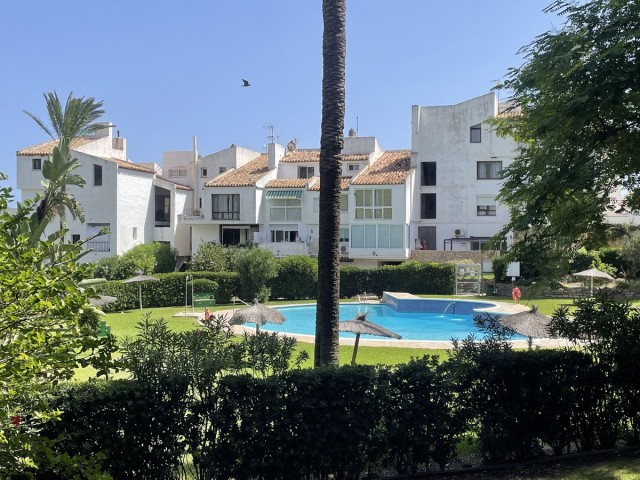 2 Schlafzimmer Apartment in Estepona