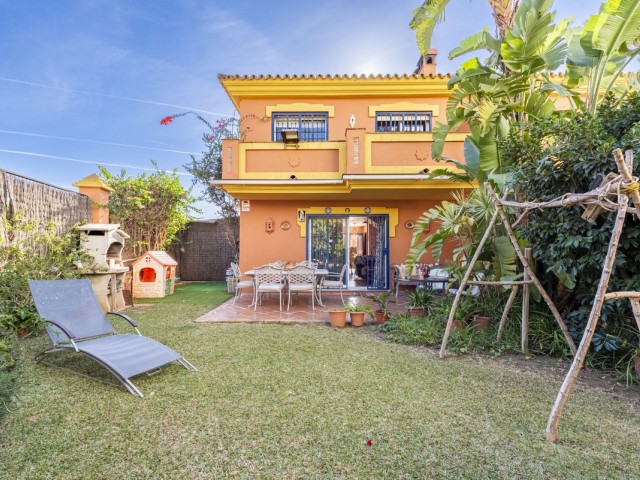 Reihenhaus, Atalaya, R4850620
