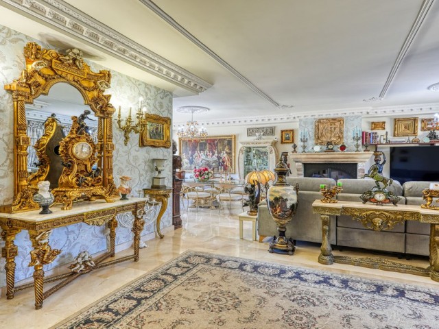 8 Bedrooms Villa in Alhaurín de la Torre