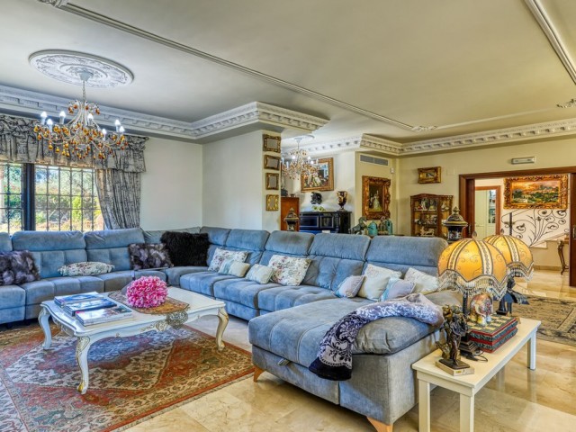 8 Bedrooms Villa in Alhaurín de la Torre