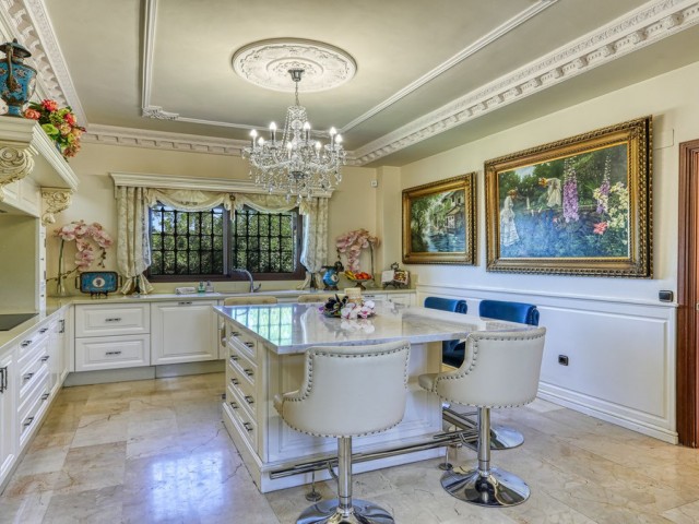 8 Bedrooms Villa in Alhaurín de la Torre