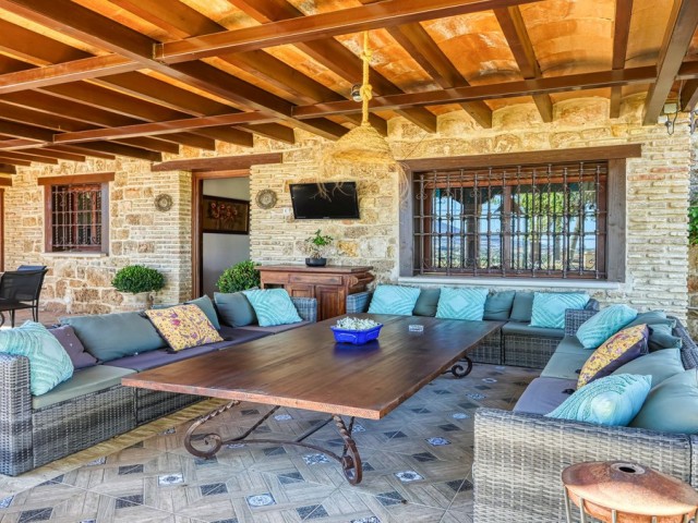 Villa avec 8 Chambres  à Alhaurín de la Torre